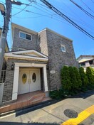 エントランス部分 ホワイエ諏訪