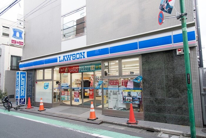 ローソン 渋谷上原二丁目店(コンビニ)まで210m iLMare代々木上原