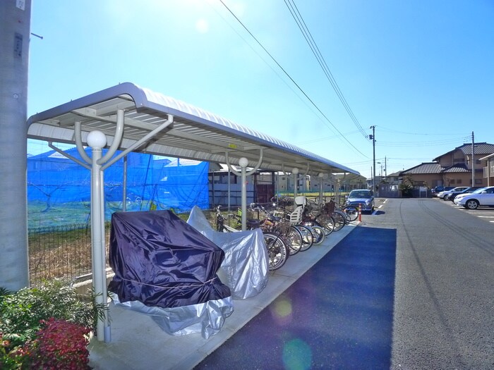 駐輪場 ルミエール