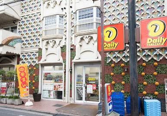 デイリーヤマザキ　杉並和泉店(コンビニ)まで361m ジェフミナール