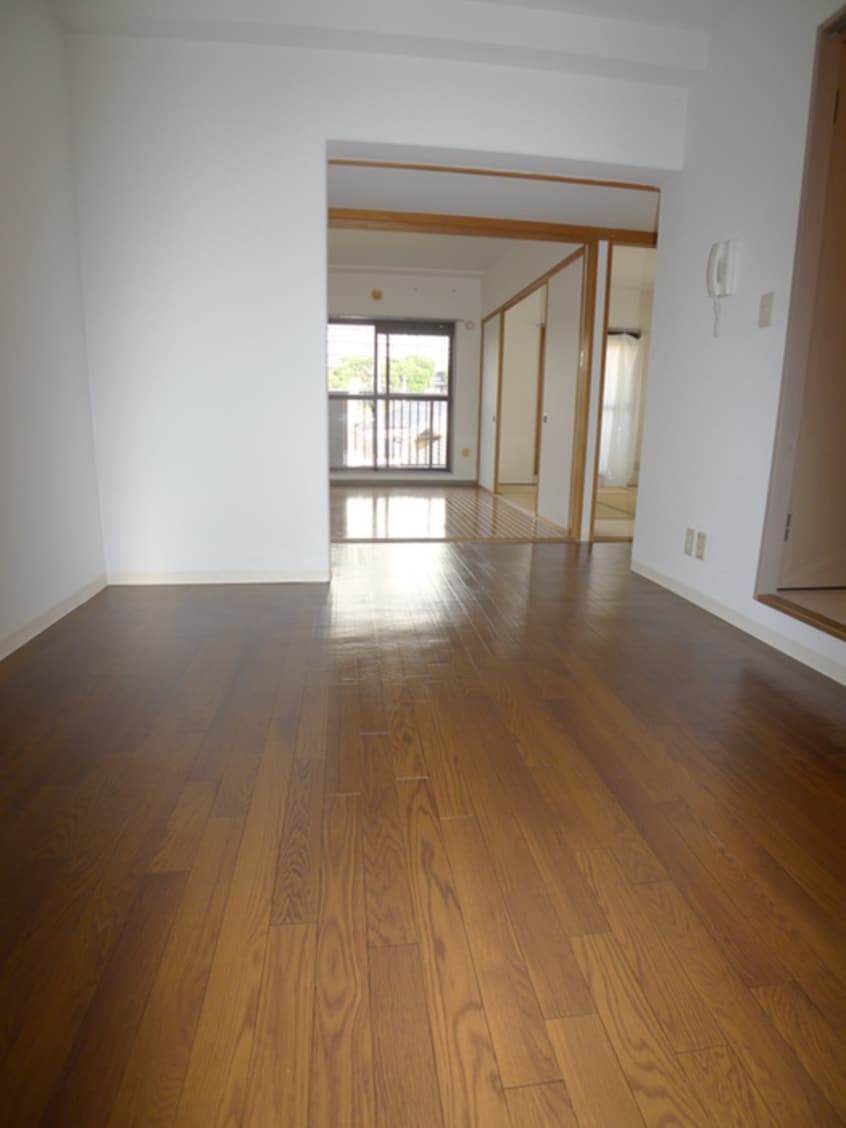 内観写真 グレープ・パル