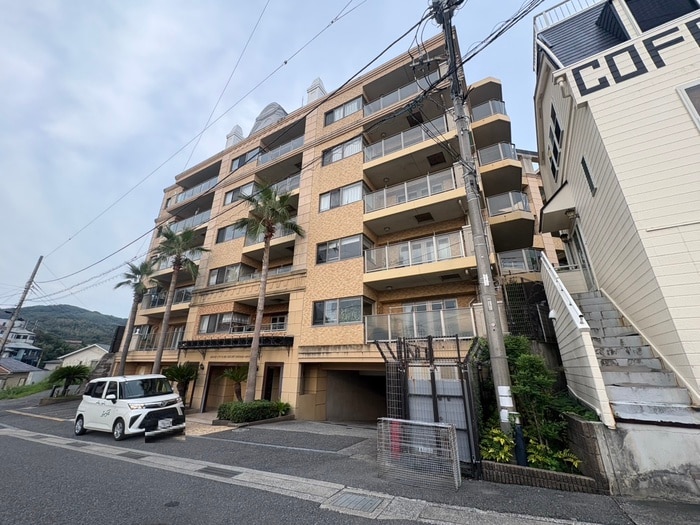 外観写真 ｸﾞﾗﾝｼﾃｨﾕｰﾛﾘｿﾞｰﾄ葉山南(401)