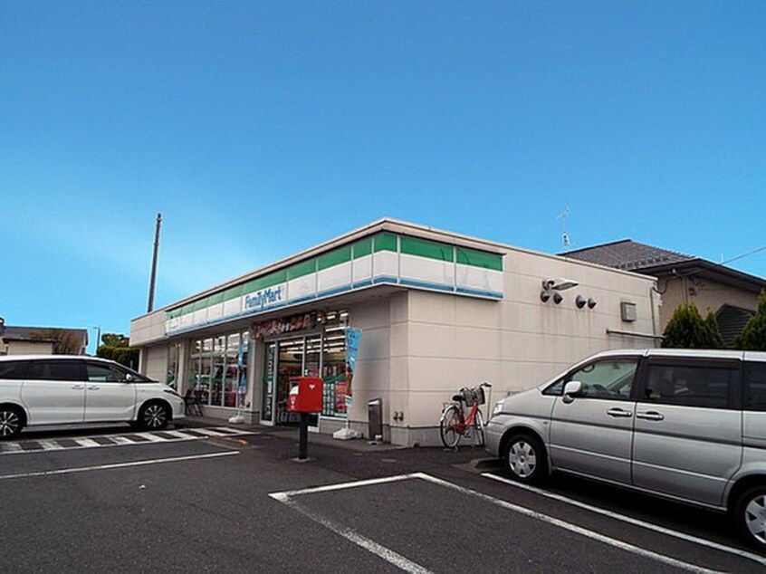 ファミリーマート 福生多摩橋通り店(コンビニ)まで131m アメニティ１００Ｆ