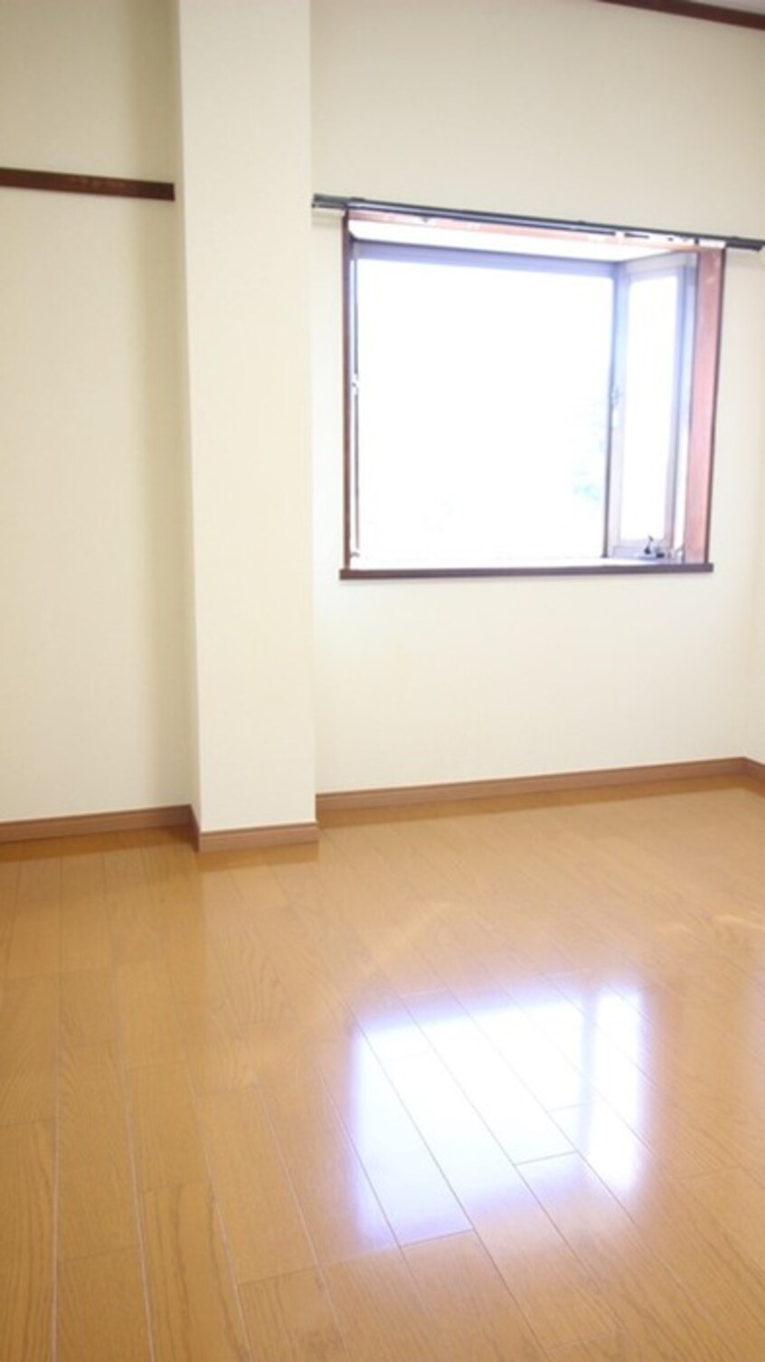 居室 カーサ小園