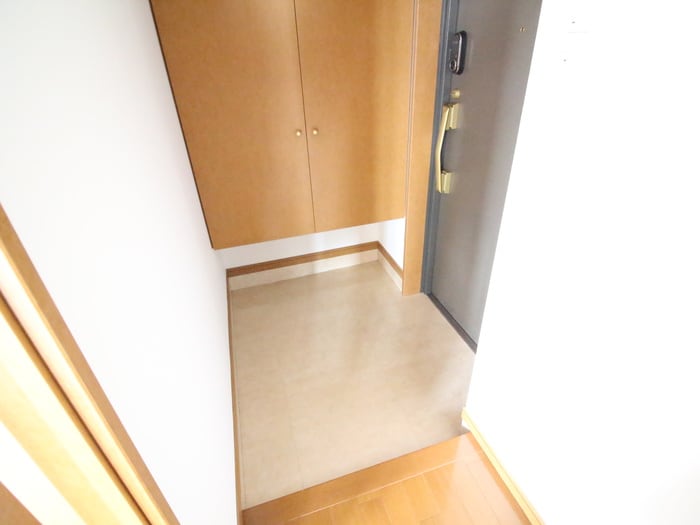 玄関 ウィスタリア上池台