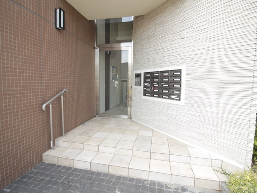 エントランス部分 アイオーラ・ノア