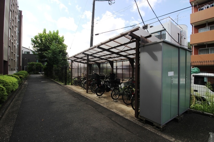 駐輪場 長尾住宅9号棟（203）