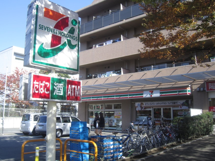 セブンイレブン(コンビニ)まで190m フジマリンハイツ