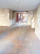 エントランス部分 ルリオン八広グランコート