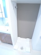 洗濯機置場 アジールコート汐浜キャナル