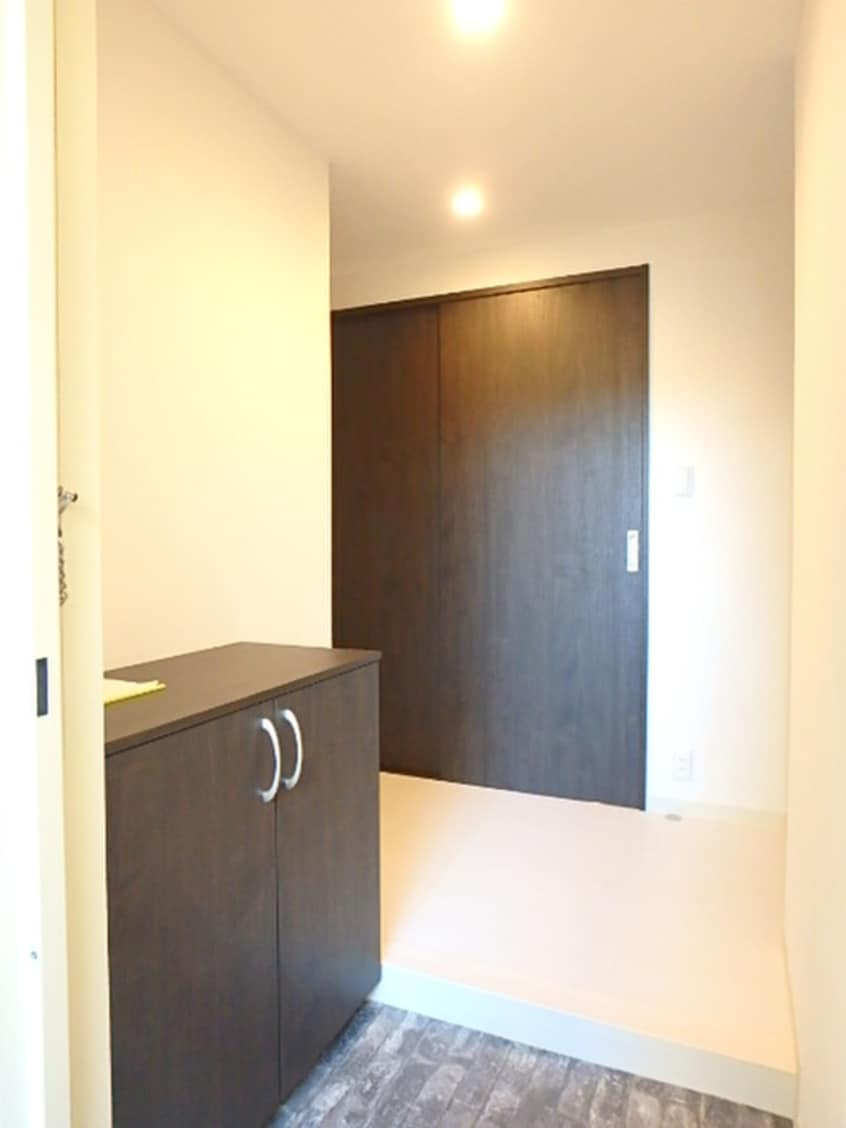 玄関 第二村石ビル