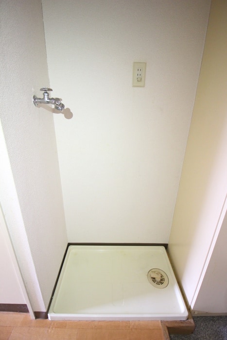 洗濯機置場 メゾン・ド・プラシ－ド(304)