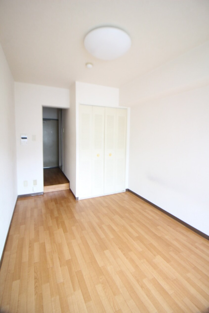 居室 メゾン・ド・プラシ－ド(304)