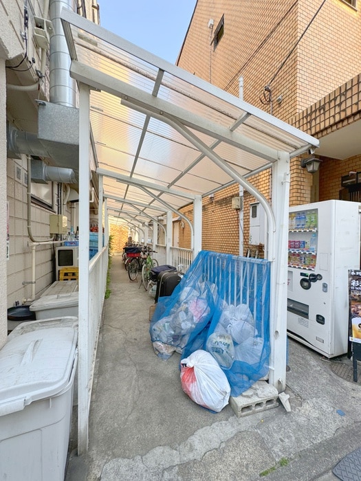 駐輪場 レジデンスカ－プ新小岩