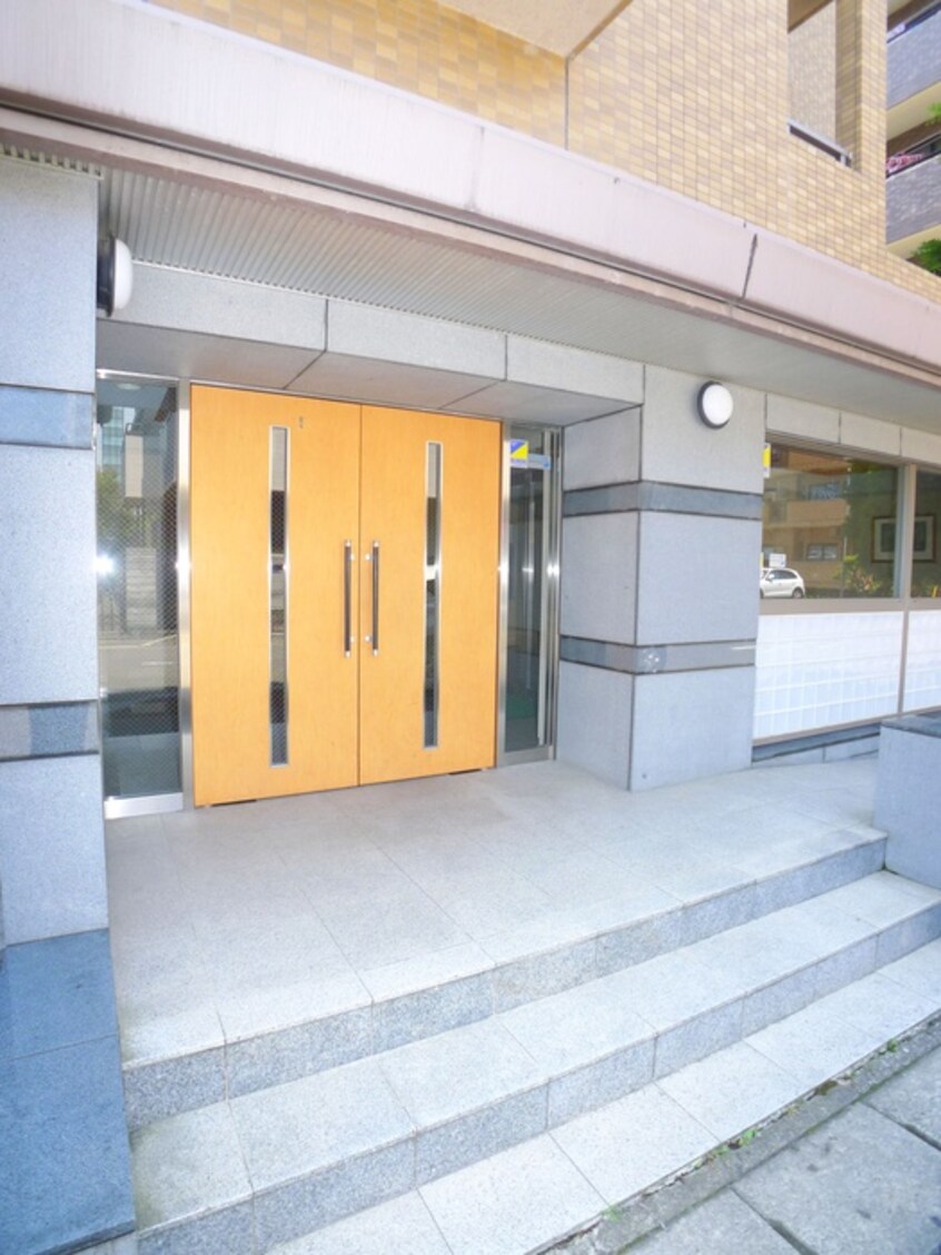 エントランス部分 グランドパレス３７