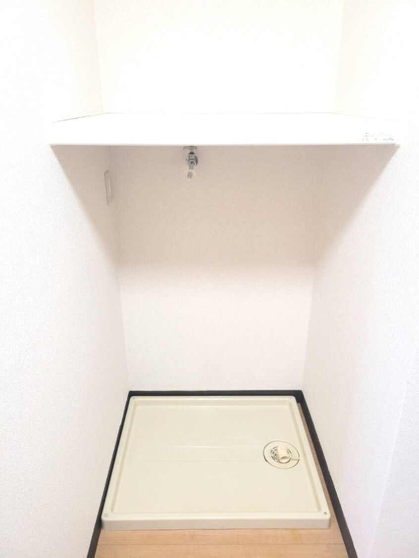 洗濯機置場 ベルシャトウ西浦和