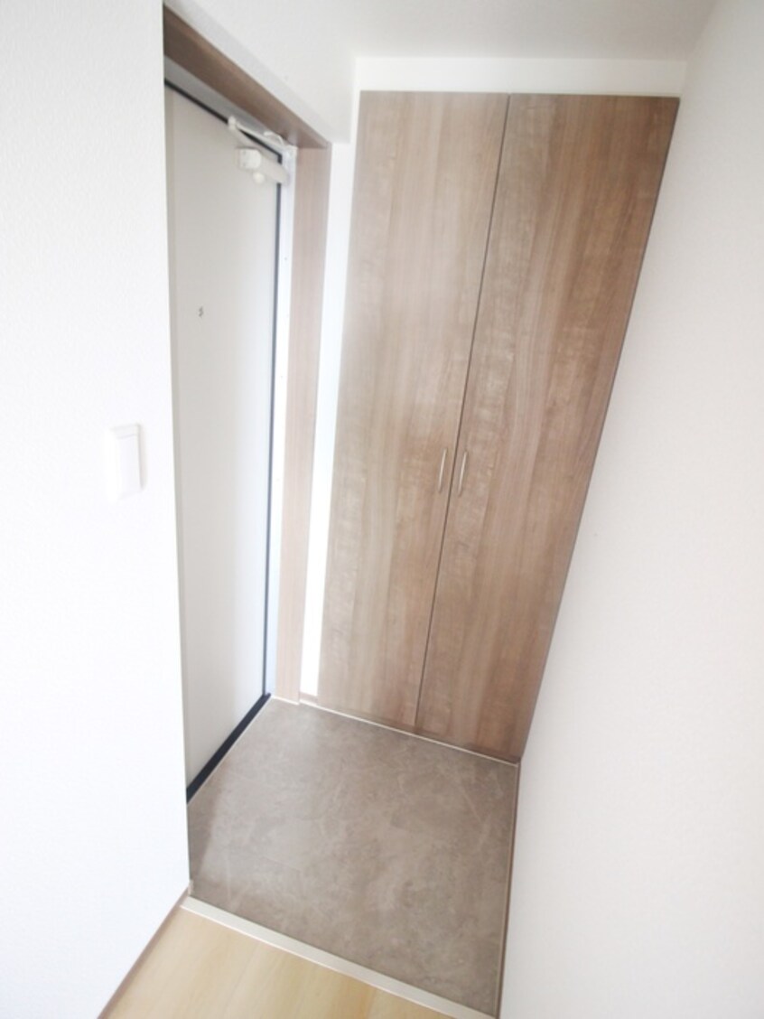 玄関 プリモソーレ湘南