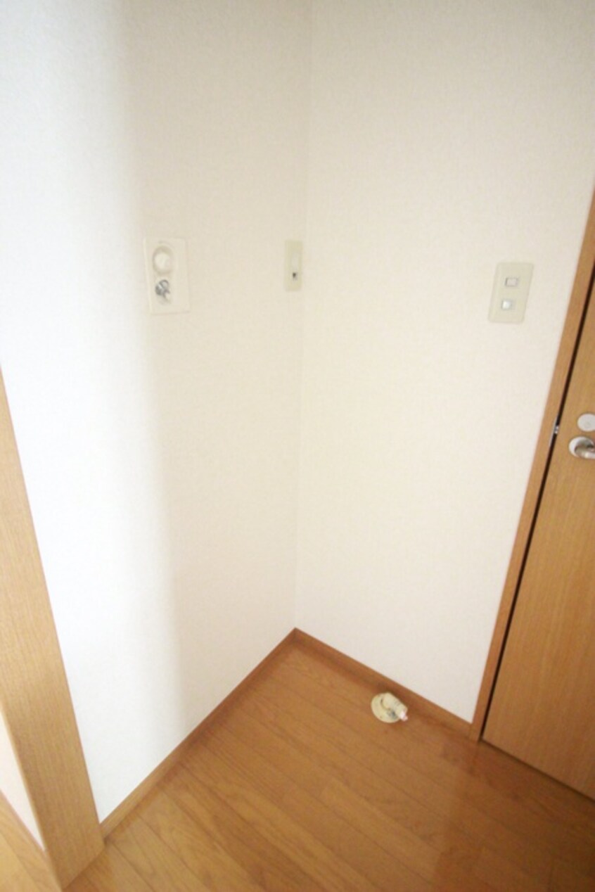 洗濯機置場 コウエキハイツ