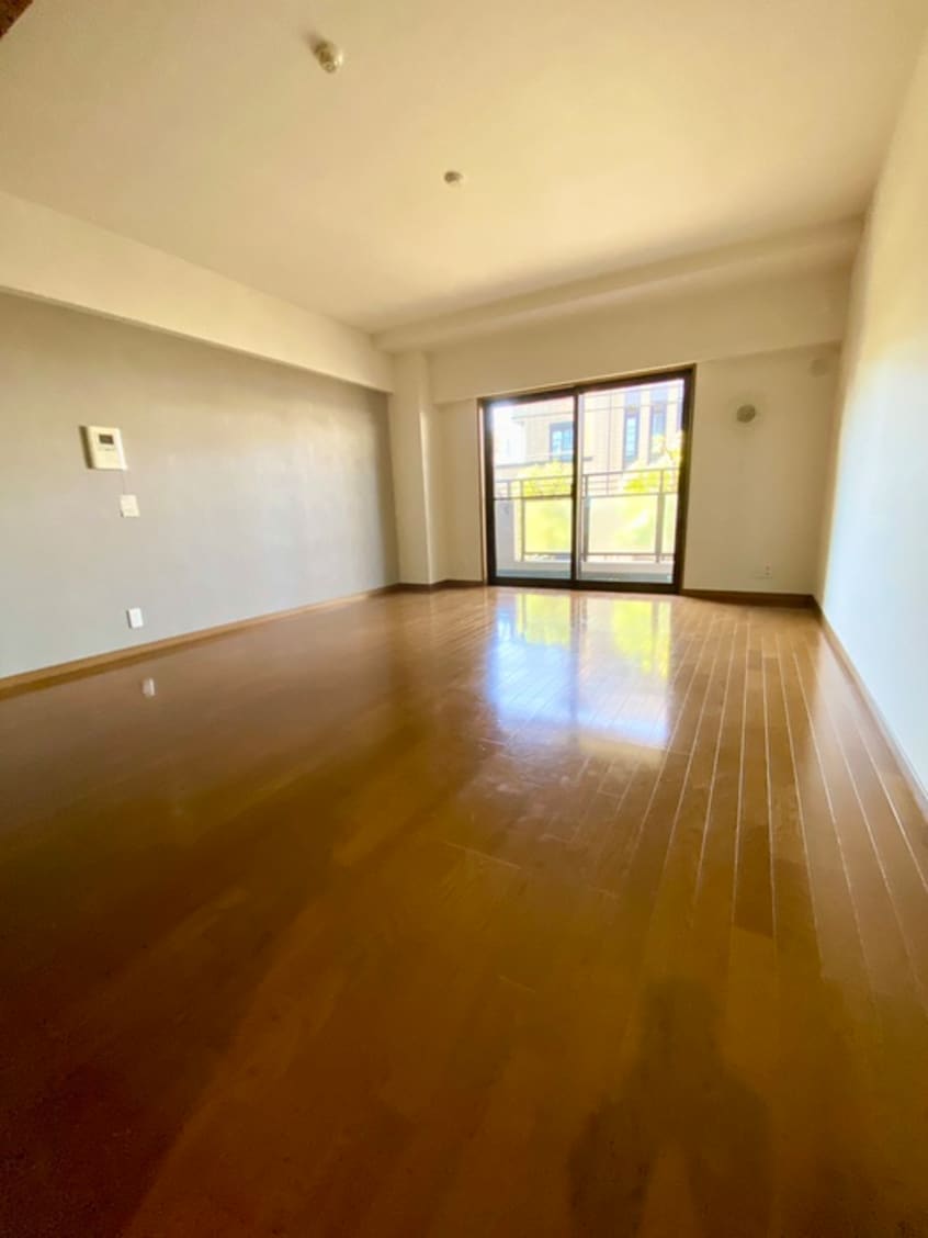 居室 レリ－フ美しが丘