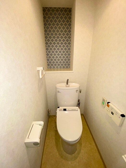 トイレ レリ－フ美しが丘