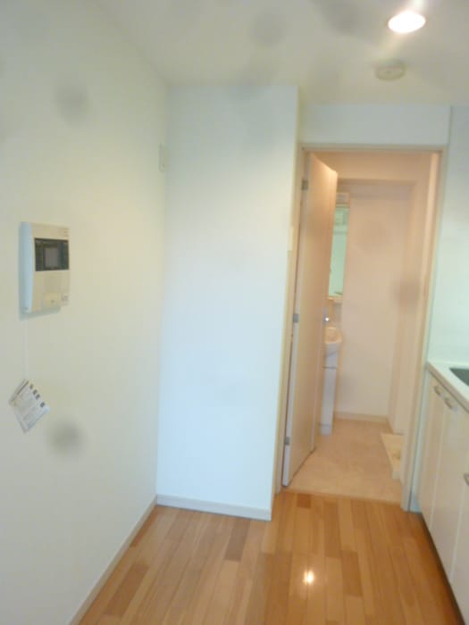 居室 リバ－レ秋葉原