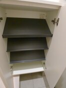 靴箱 アイビーハウス堀切　Ｎ棟