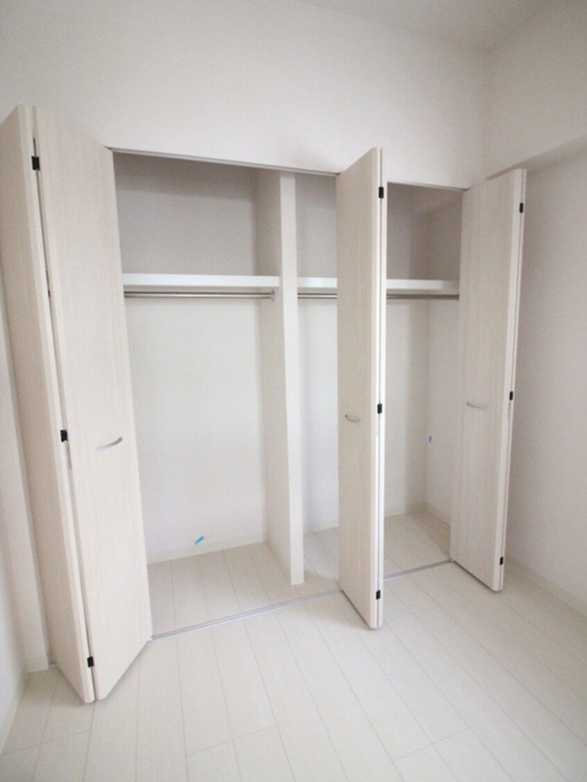 収納 メゾンドフローレ野方