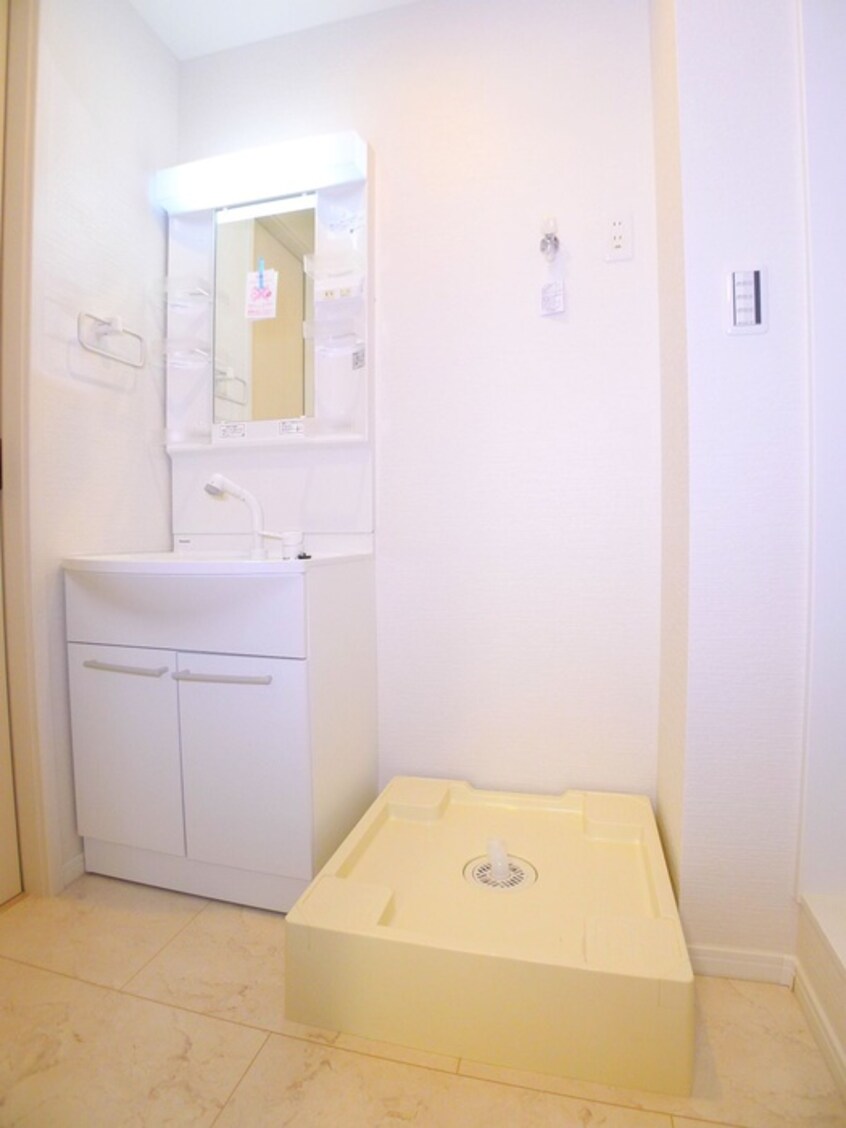 洗濯機置場 AJ柏EastⅢ