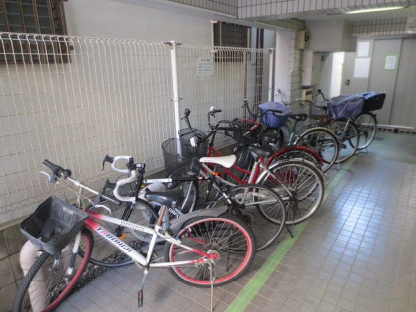 駐輪場 スカイコ－ト町屋