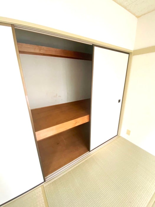 収納 メゾン大岡