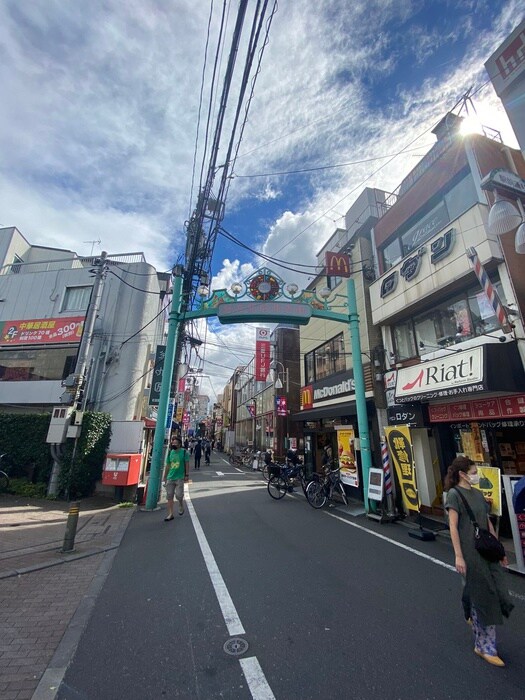 野方駅前商店街(その他飲食（ファミレスなど）)まで500m 野方リトルハイツ