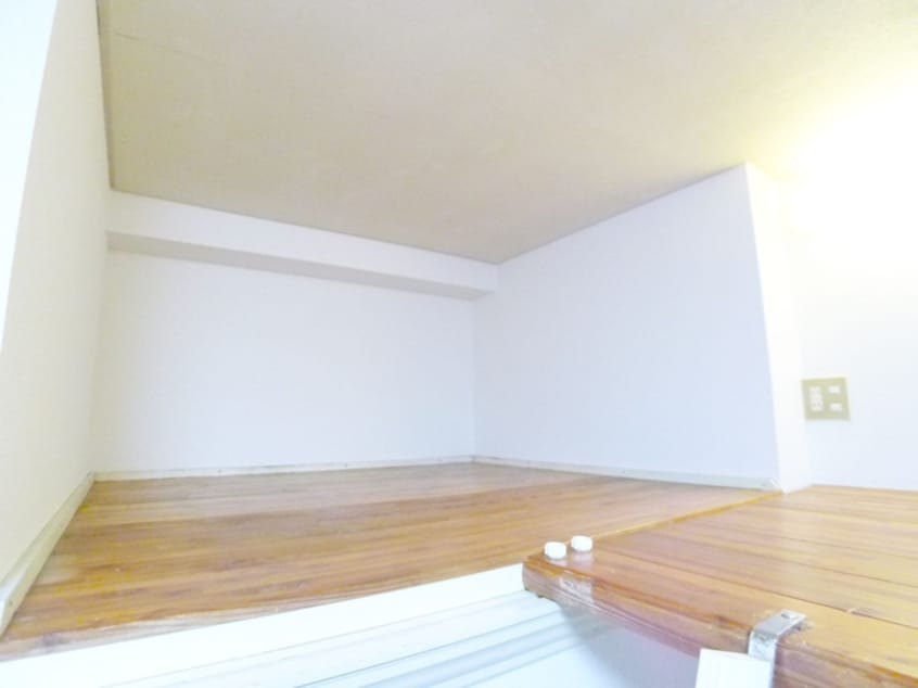 ロフト リリックハウス