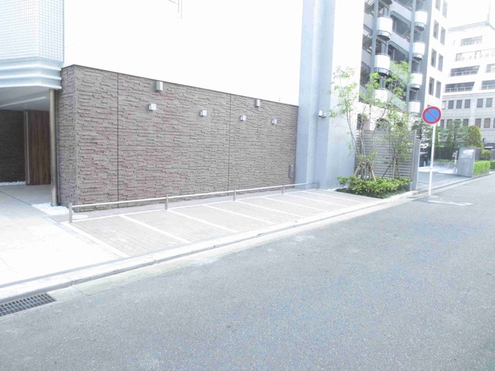 バイク置き場 プラウドフラット登戸