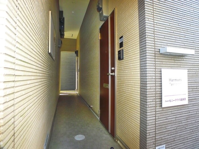 エントランス部分 ハ－モニ－テラス綾瀬Ⅲ