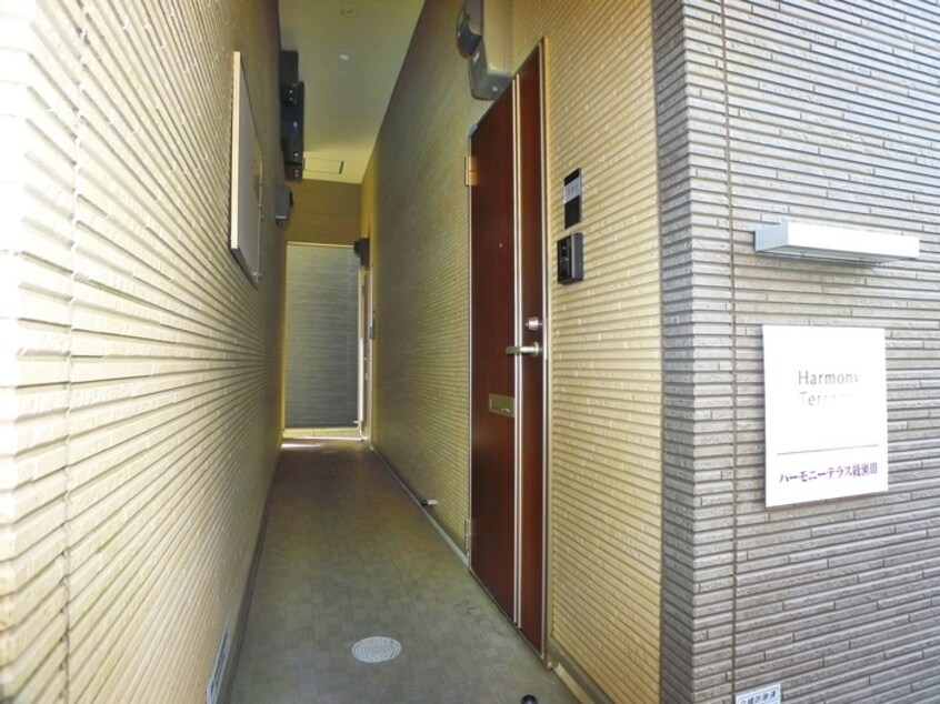 エントランス部分 ハ－モニ－テラス綾瀬Ⅲ