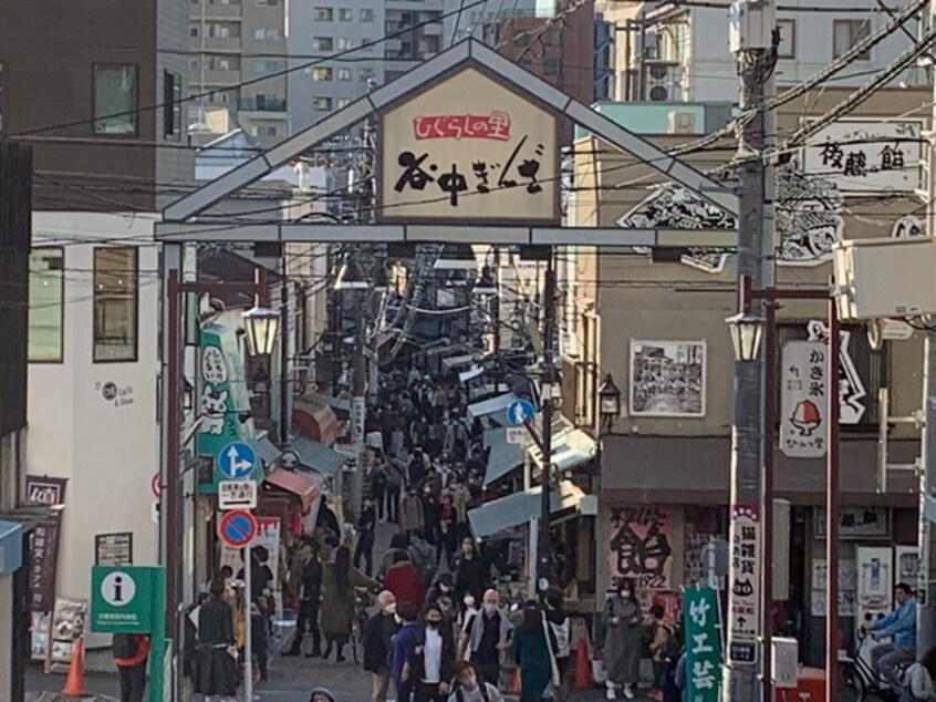 谷中銀座（商店街）(スーパー)まで610m THE BASE　文京千駄木