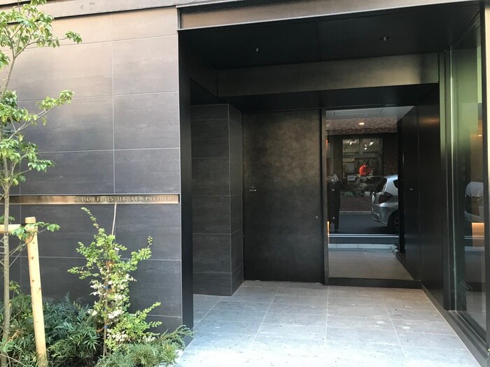 エントランス部分 ｼｰｽﾞﾝﾌﾗｯﾂ日本橋人形町ﾌﾟﾚﾐｱ