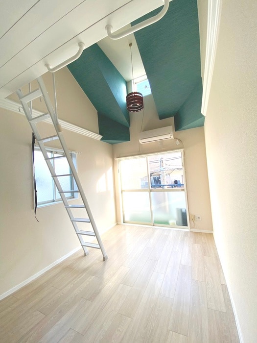 居室 レオパレス杉田第３