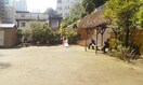 久国神社境内遊び場(公園)まで73m オーキッドプレイス六本木