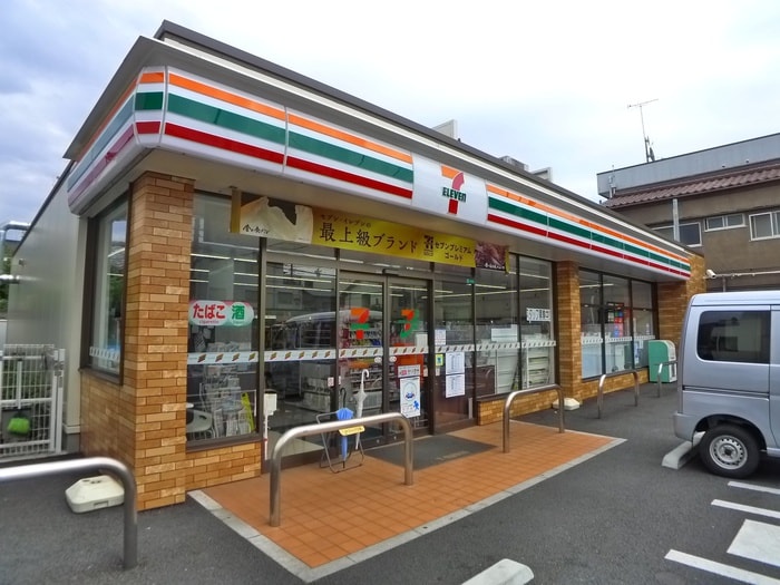 セブンイレブン(コンビニ)まで116m キャッスルアズマ