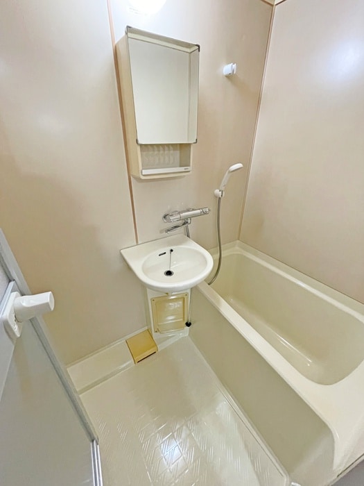 バス／シャワールーム等 パ－ルシャト－(3階･4階)