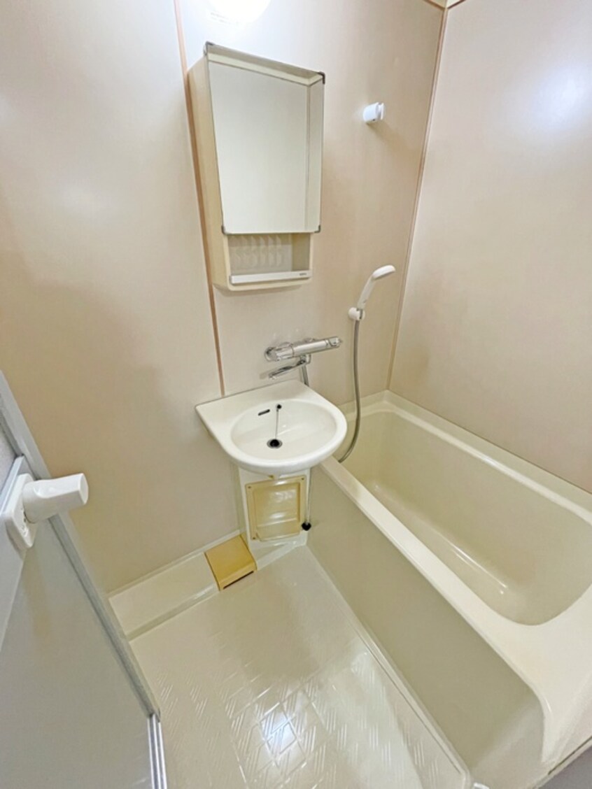 バス／シャワールーム等 パ－ルシャト－(3階･4階)