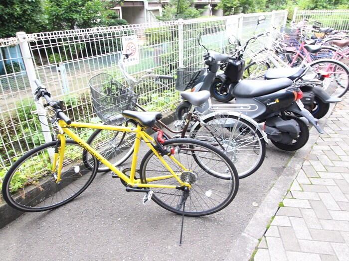 駐輪場 セント･ヴィラ
