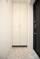 玄関 クリスタルコート中野新橋