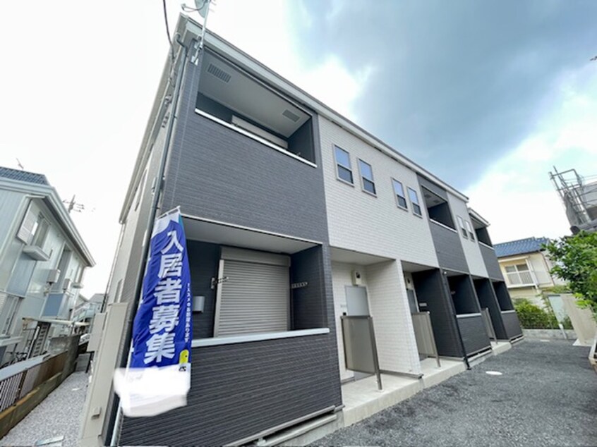 エントランス部分 アムールＱＷＡ