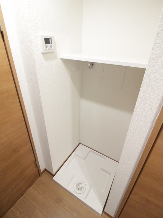 洗濯機置場 Primal Nakano