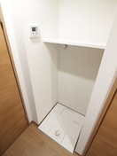 洗濯機置場 Primal Nakano