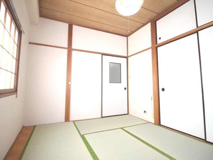 居室 串田ビル（４０２）