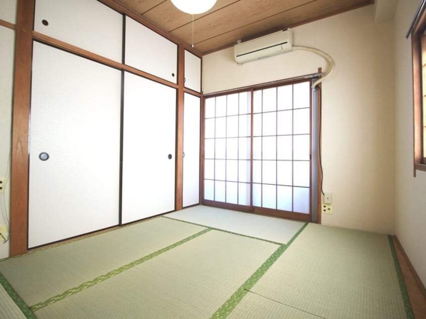 居室 串田ビル（４０２）
