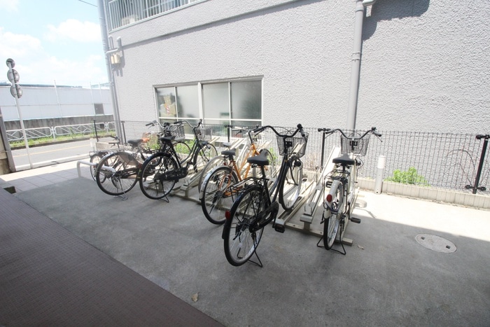 駐輪場 リブリ・調布